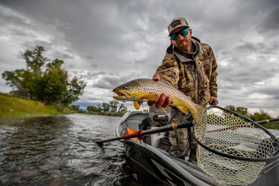 Meandering Angler: Learn to fly fish this fall