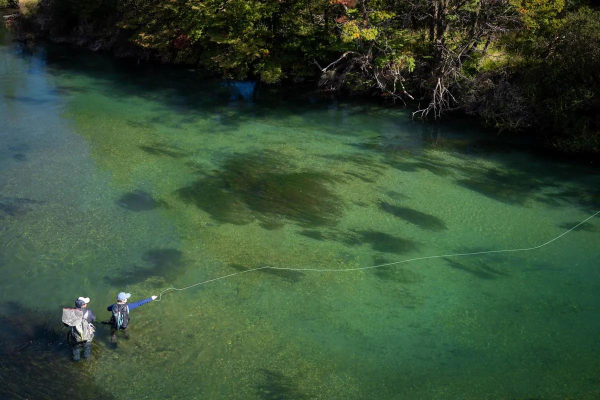 Christine Marozick launches a cast on the Río Cochrane with guide Marcelo Ceron.