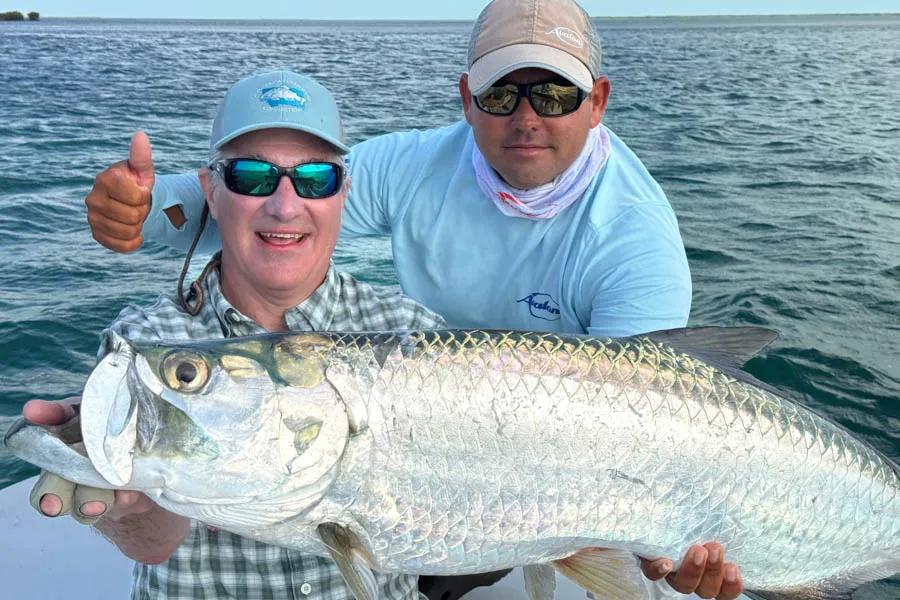 Dave landed the big tarpon of the week. The western zone of the Cayo Largo region sees some large migratory tarpon during peak months from mid March through June. The rest of the islands also have some big tarpon that come in off of the reef side to feed at high tide. Juvenille tarpon are also frequently encountered in mangrove lagoons.