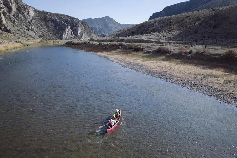 Boats for fly fishing canoes Canoes are a good option for fly fishing some of the rivers in Montana when other crafts may be too large.