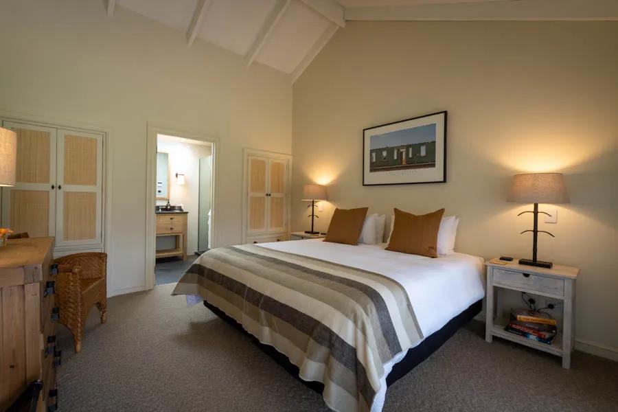 Cedar Lodge rooms