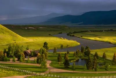 Best luxury fly fishing lodges in Montana. Montana's Madison River Lodge is one of the best luxury fishing lodges in Montana.