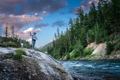 Montana fly fishing trips for each month.  Choosing the best month to go fly fishing in Montana is a uniquely personal choice. Every month features something special.