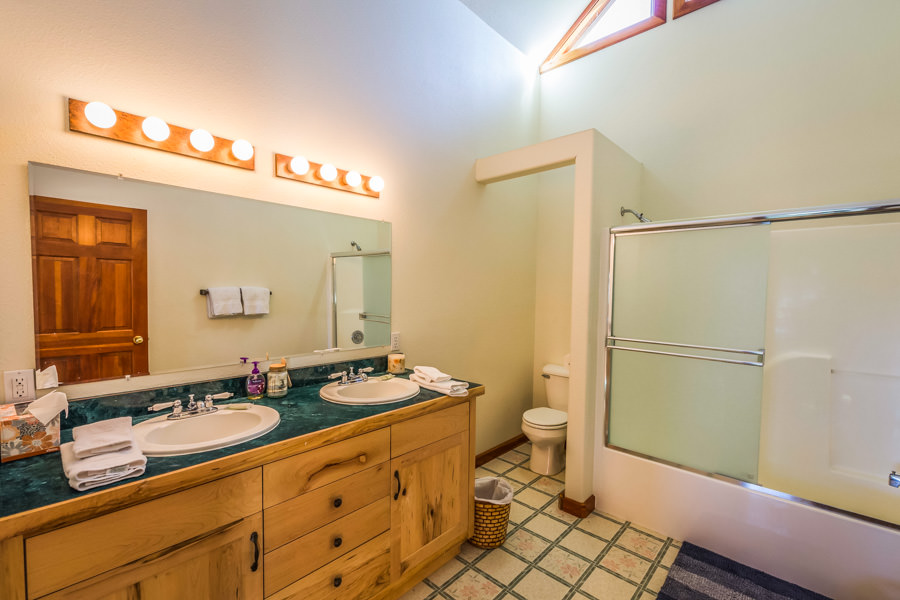 Getaway Master Bath Montana Fishing Lodges, Montana Angler