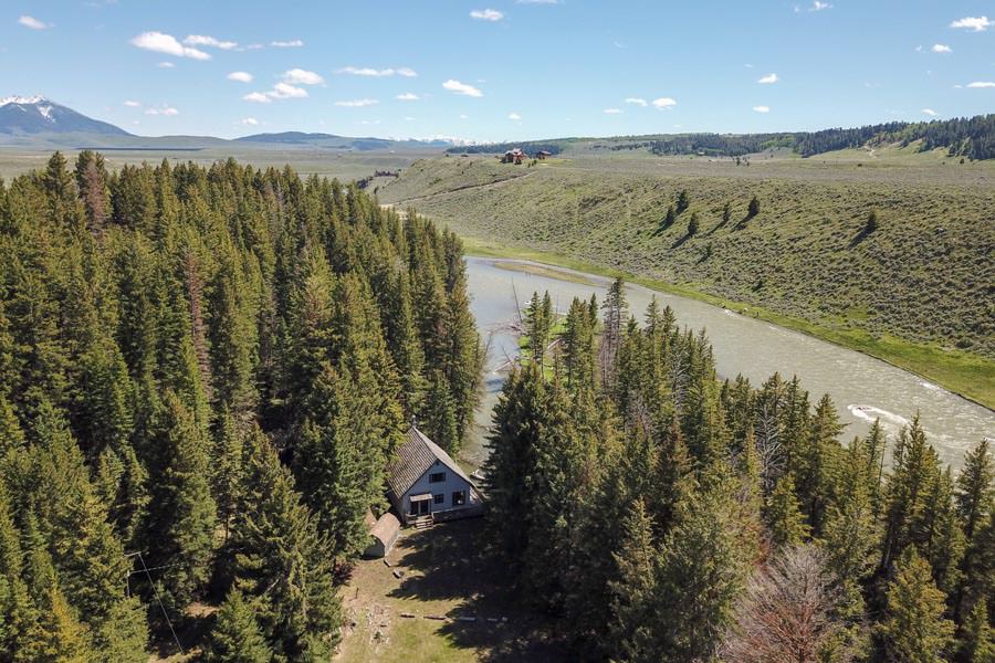 Sparkle Emerger Yarn - Guided Fly Fishing Madison River, Lodging